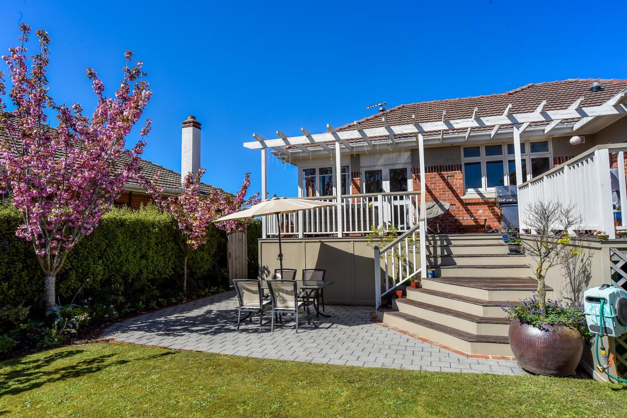 Sunny Mornington 2 Bedroom Guest Suite Dunedin Eksteriør bilde